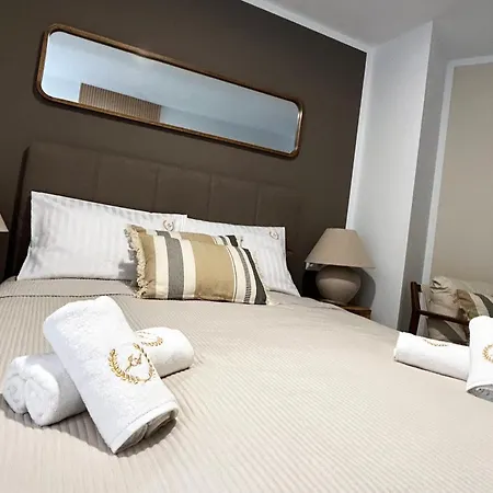 Papartment,ponderosa Lux , 아파트 아데제